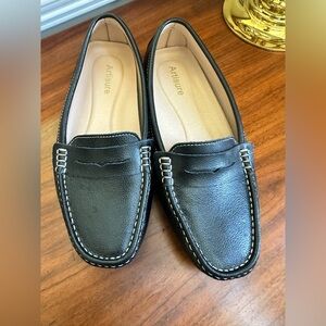 Artisure Black Leather woman’s Loafers